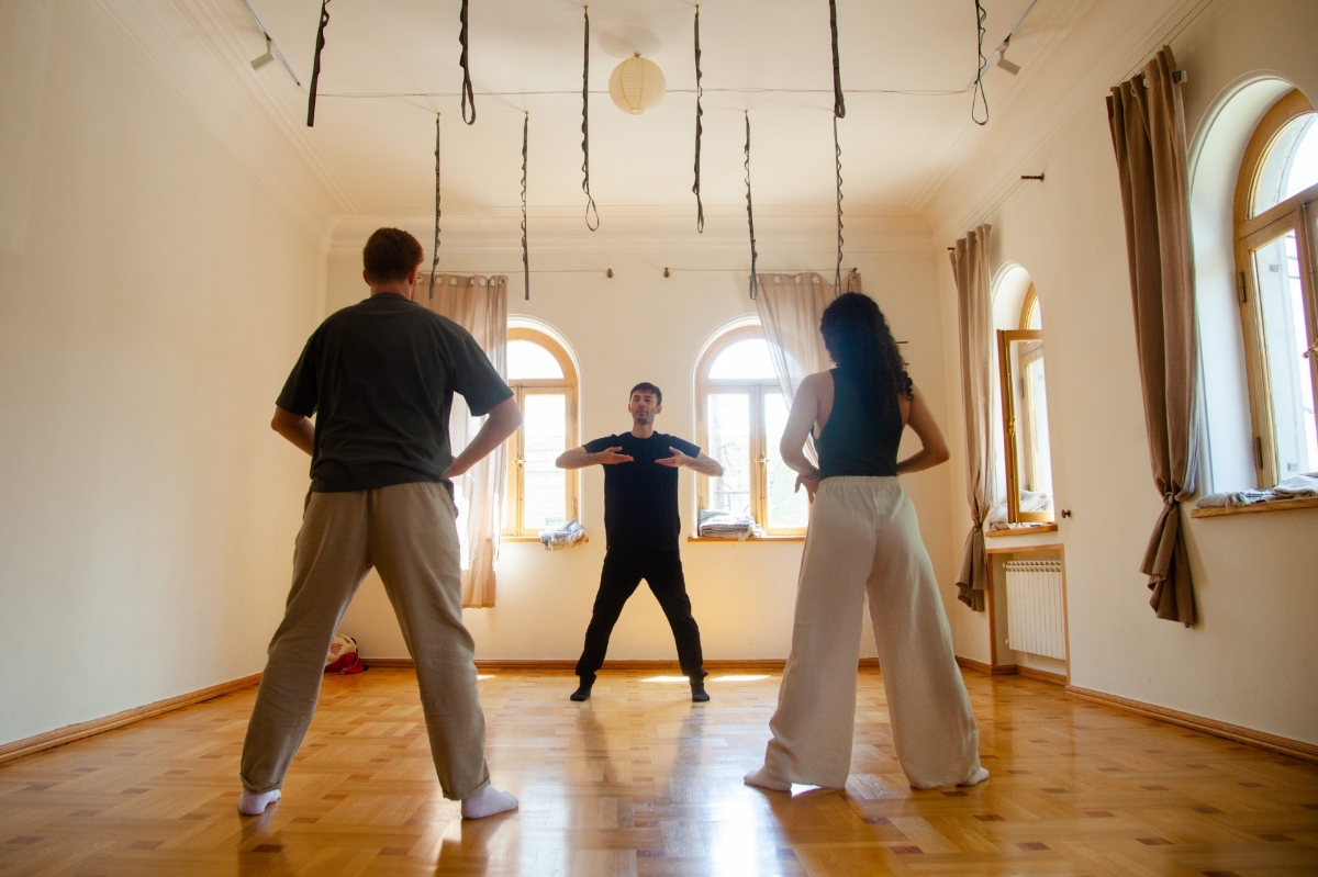 Picture of Taoist yoga 'Qigong' for two