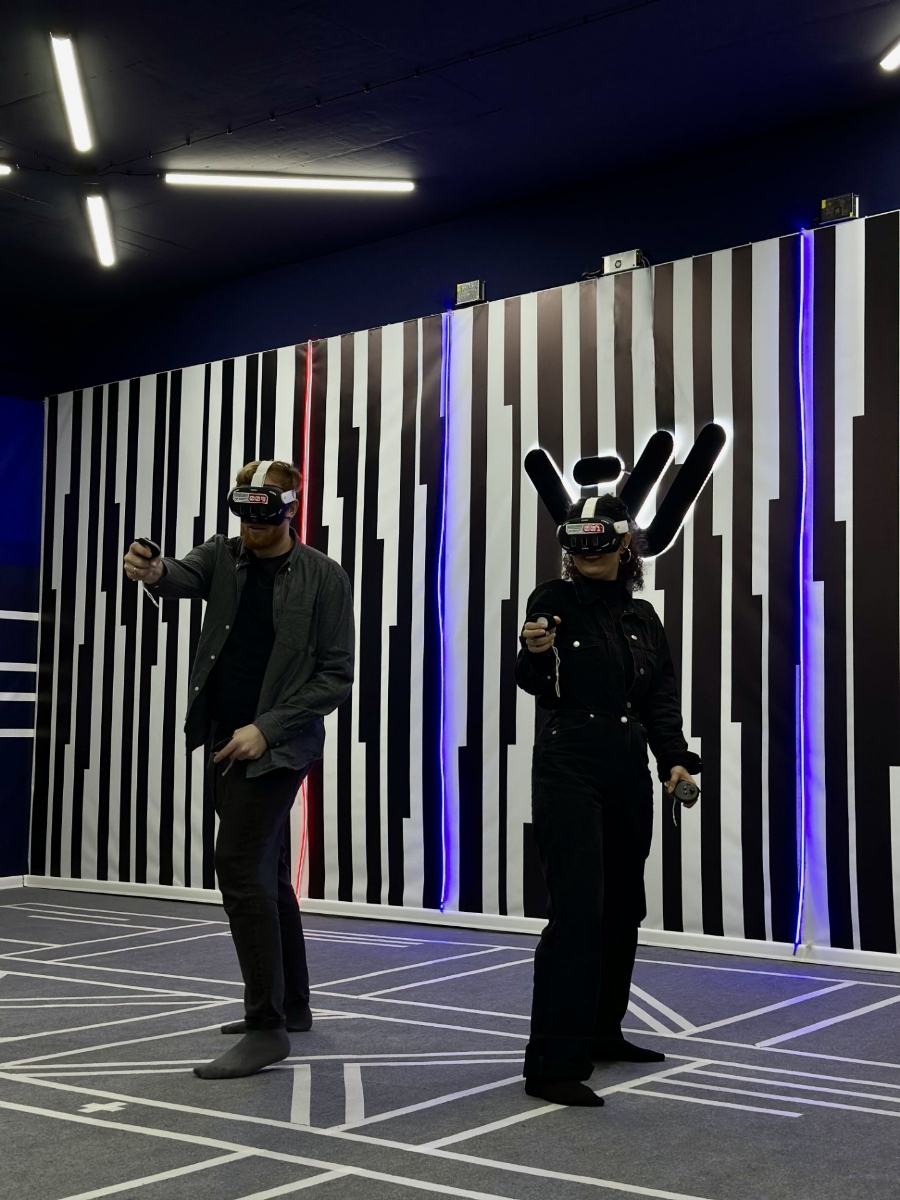 Picture of Virtual Reality for two
