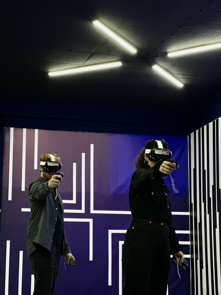 Picture of Virtual Reality for two