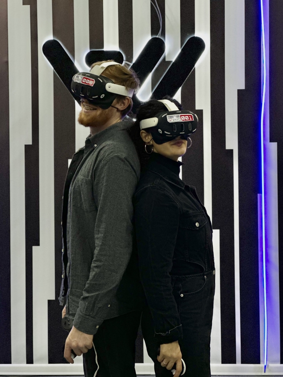 Picture of Virtual Reality for two