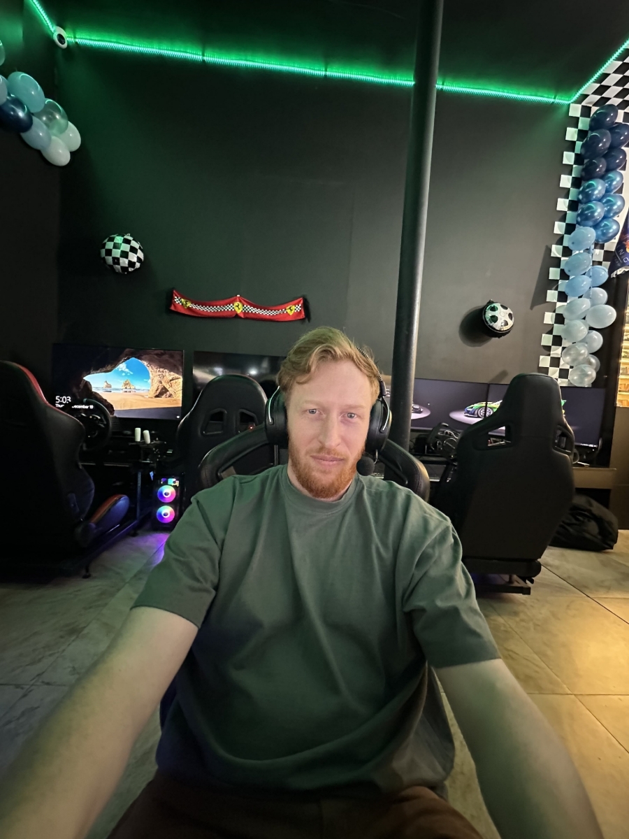 Picture of Racing simulator for group